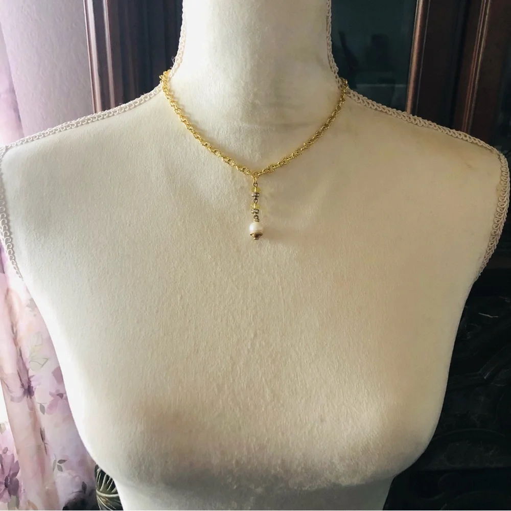 Hand crafted genuine pearl pendant textured chain link necklace